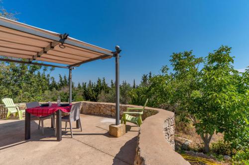 Casa vacanze Salento, alessano, Montesardo vicino al mare di Novaglie e Pescoluse maldive del salento esterno gazebo